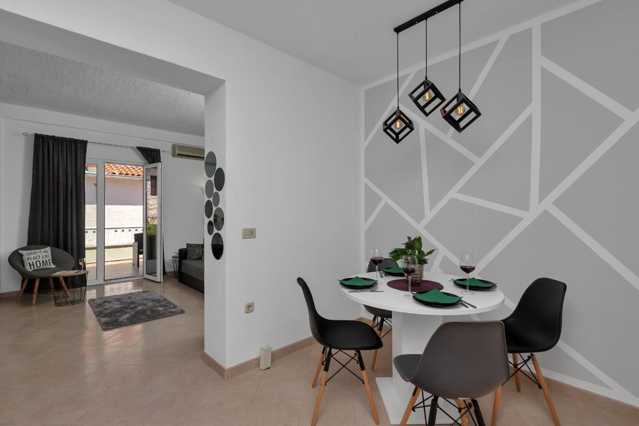 Apartmani Luna Baška Voda Kültér fotó