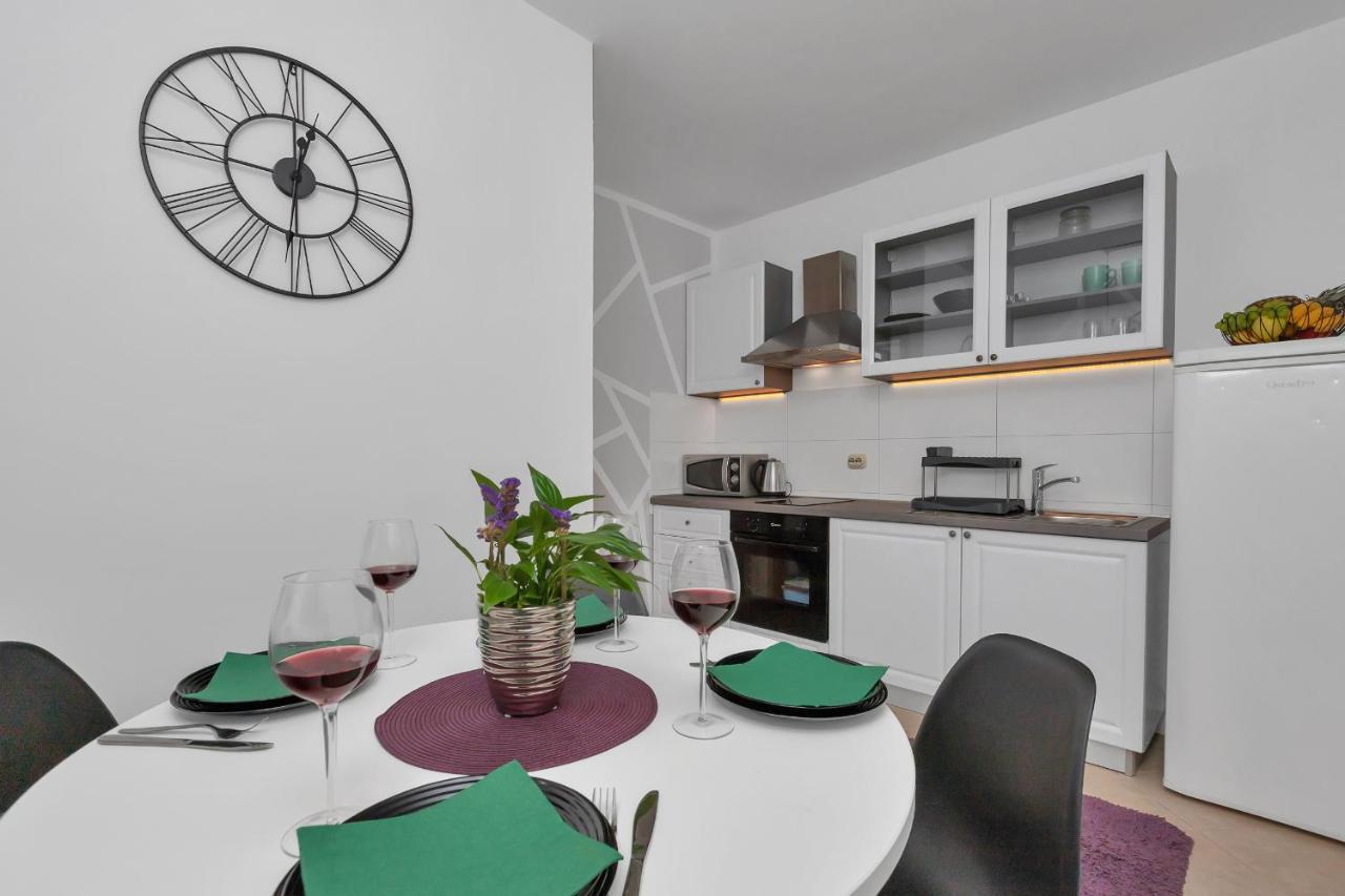 Apartmani Luna Baška Voda Kültér fotó
