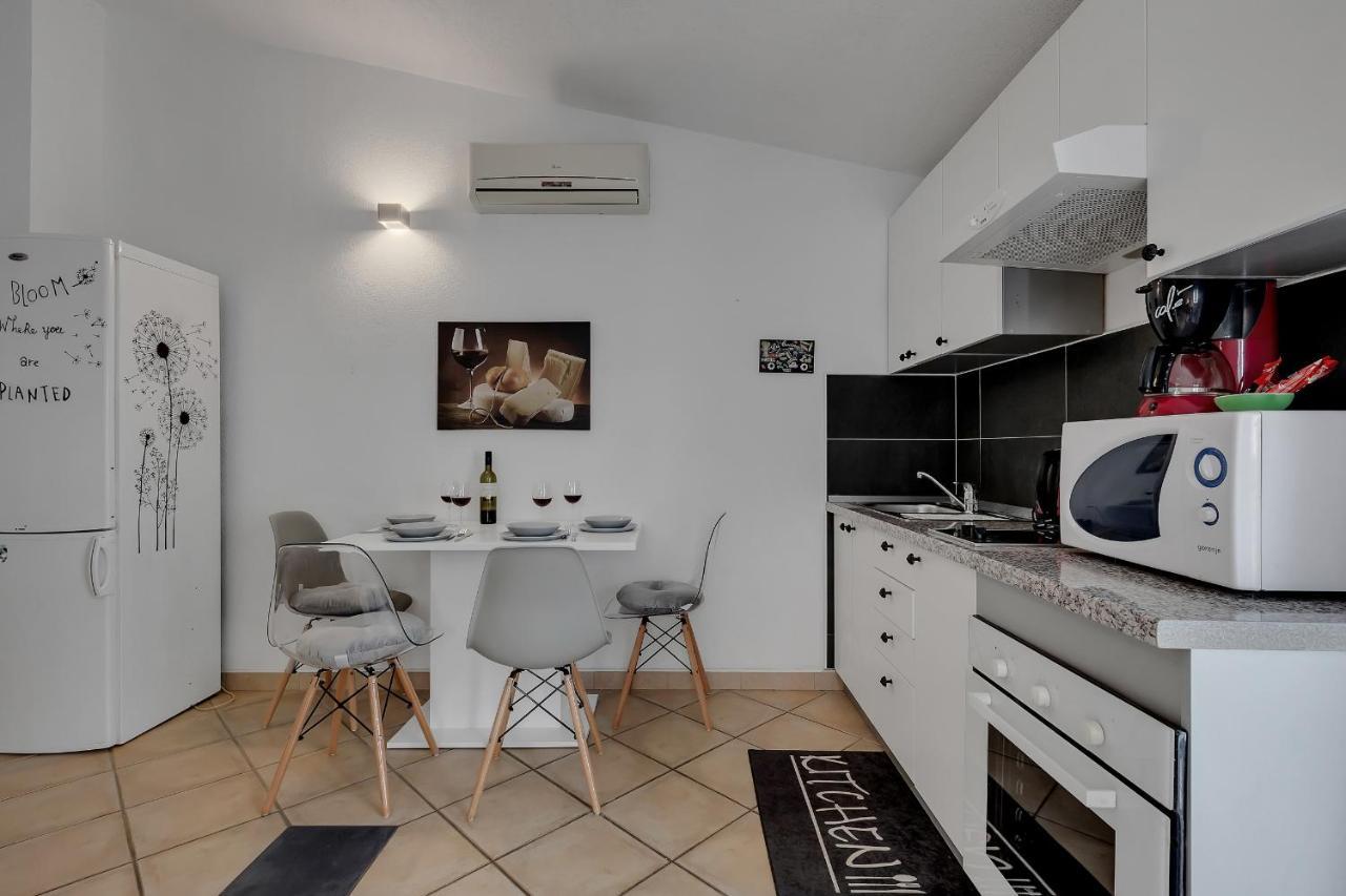 Apartmani Luna Baška Voda Kültér fotó