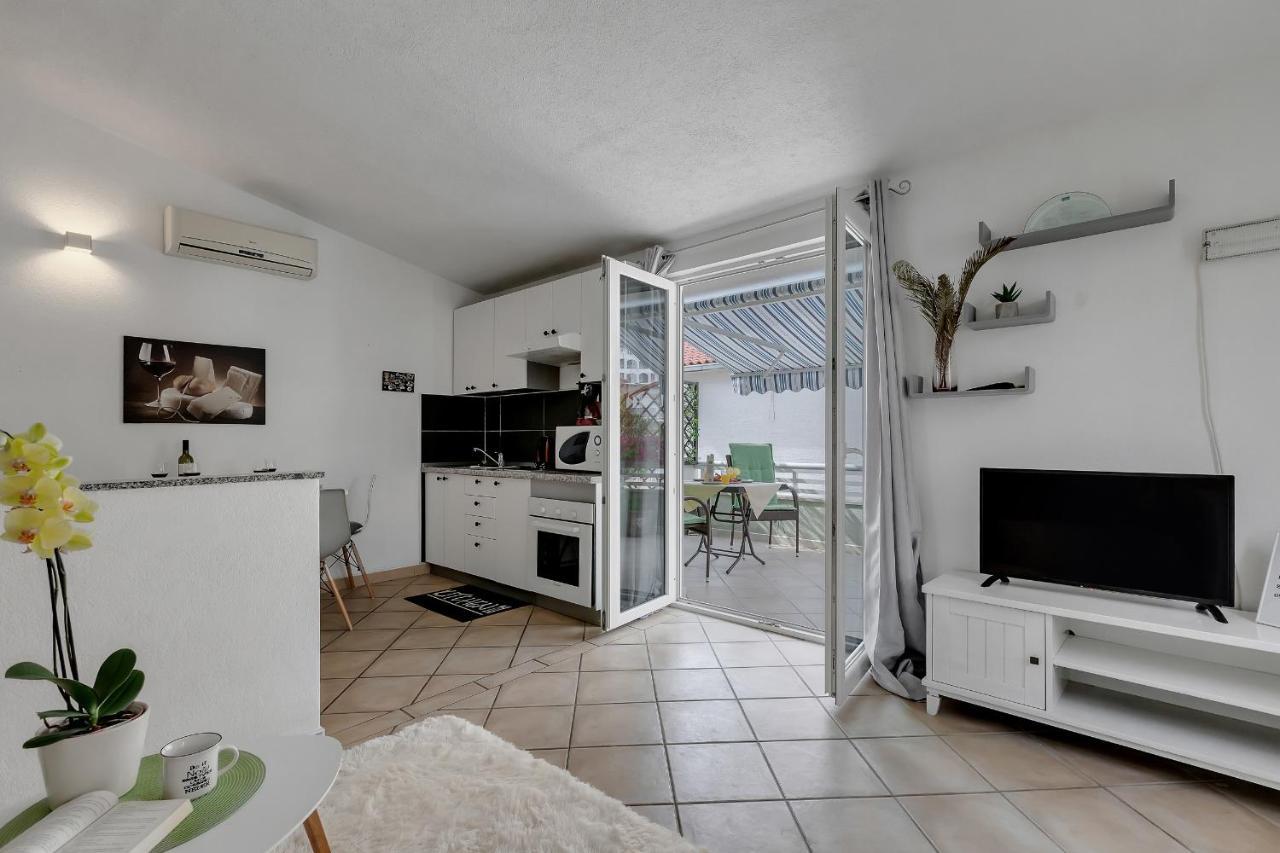 Apartmani Luna Baška Voda Kültér fotó