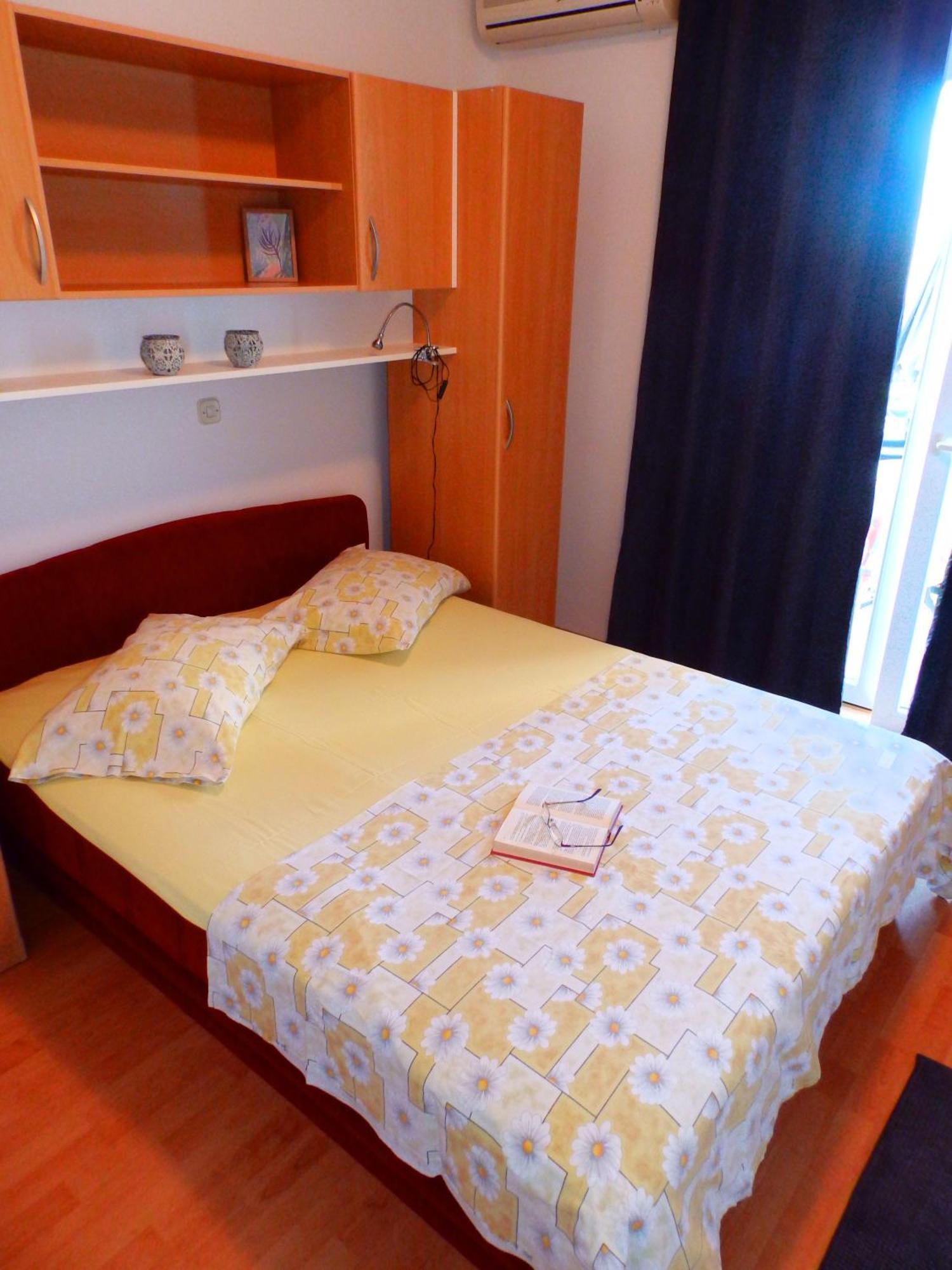 Apartmani Luna Baška Voda Szoba fotó