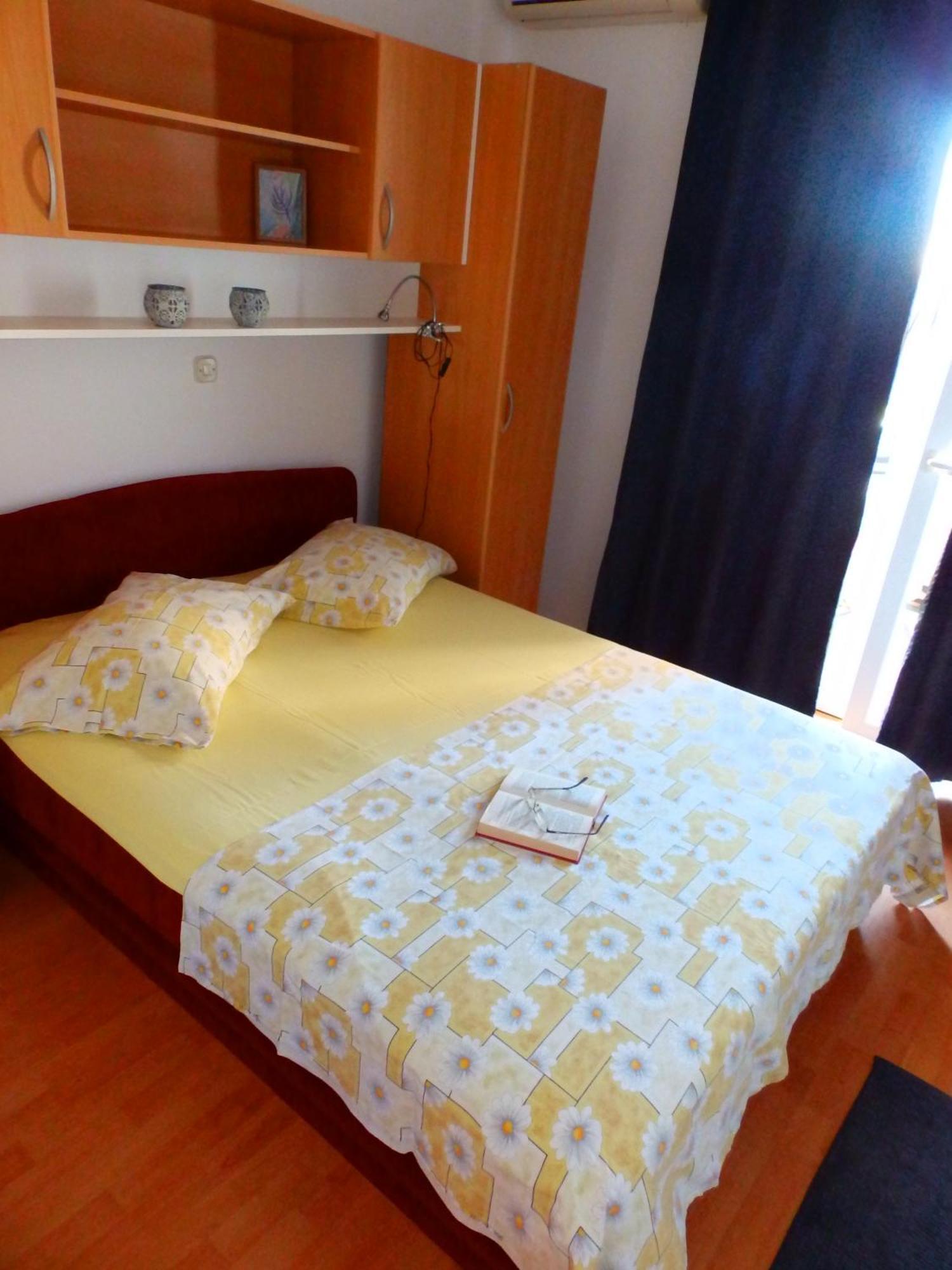 Apartmani Luna Baška Voda Szoba fotó